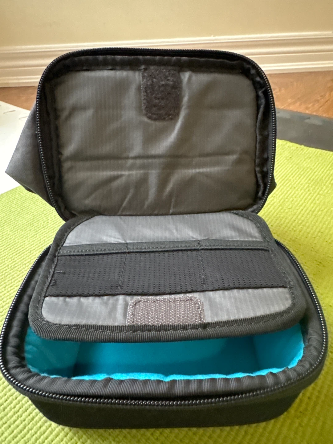 Thule Camera Bag - photo 3