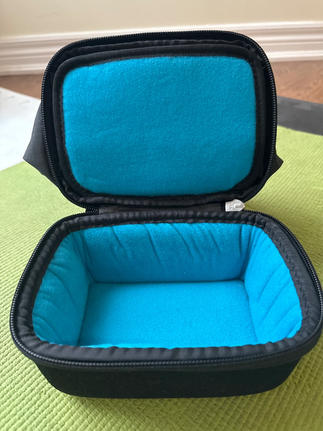 Thule Camera Bag - photo 2