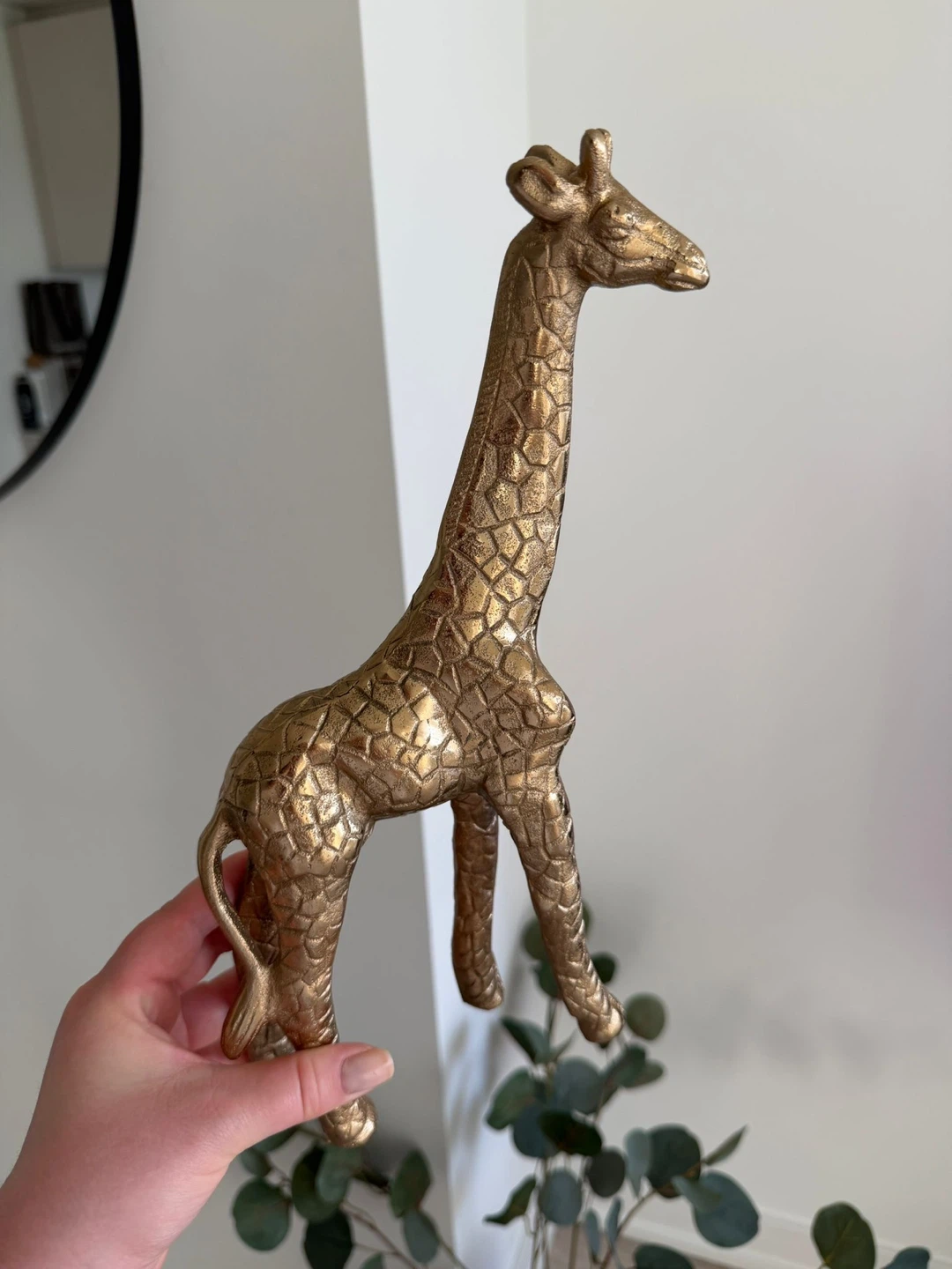 Gold Giraffe Decorative Figurine
