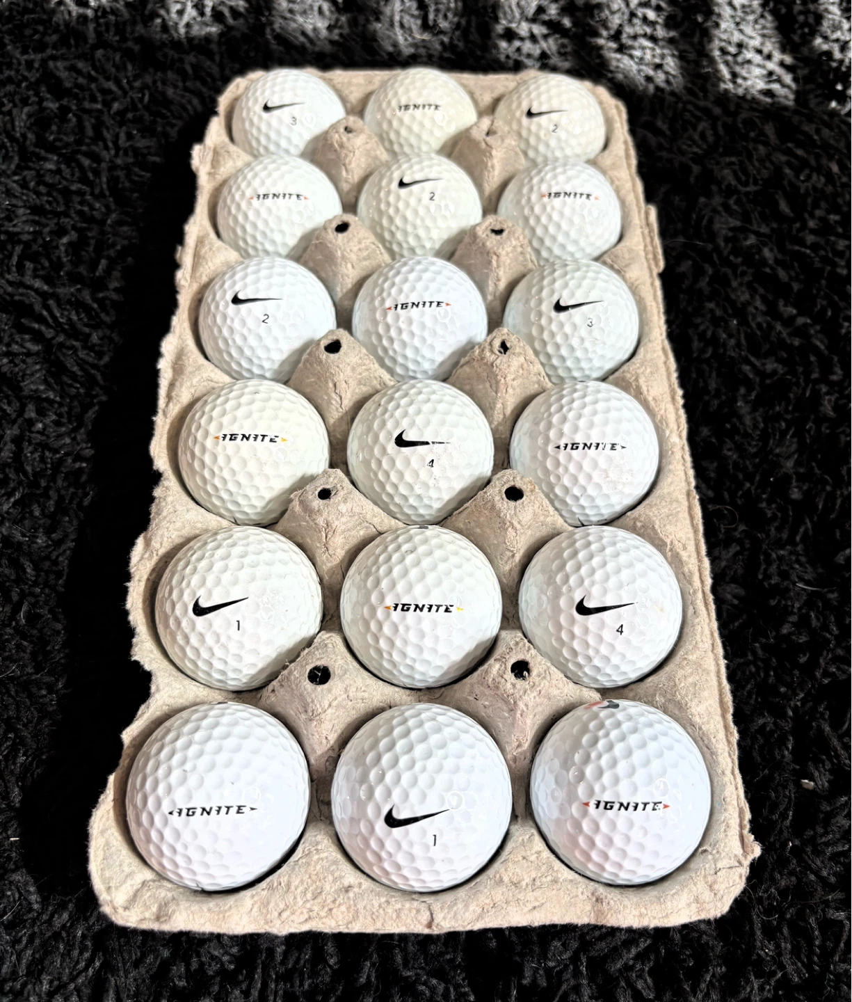 18 Nike Ignite Golf Balls