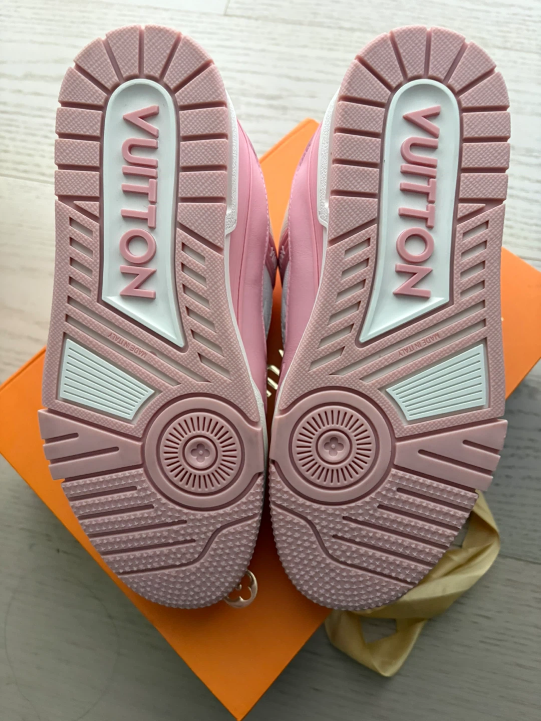 Louis Vuitton Pink & White Sneakers - photo 2