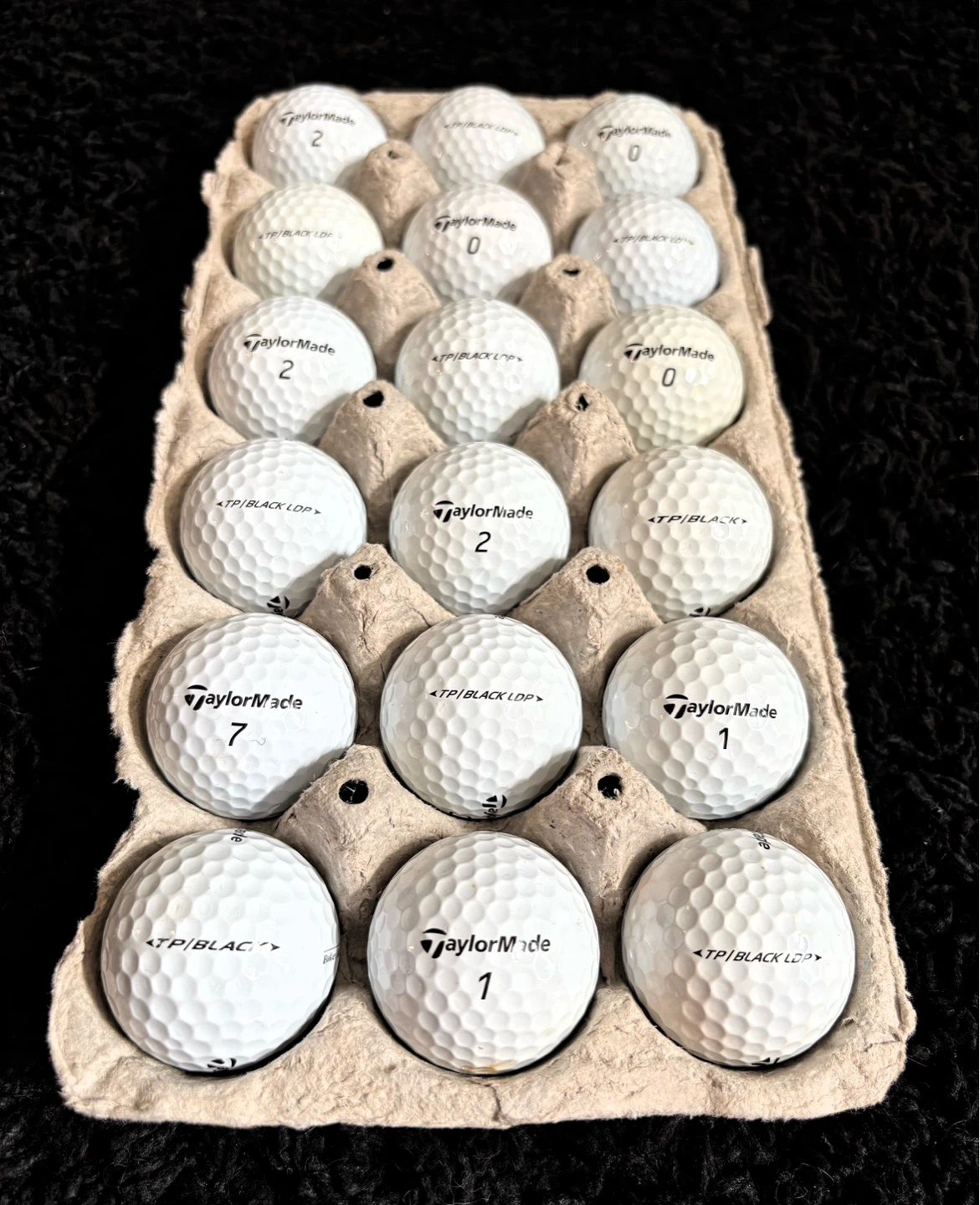 *Rare* 18 Taylormade TP Black Golf Balls