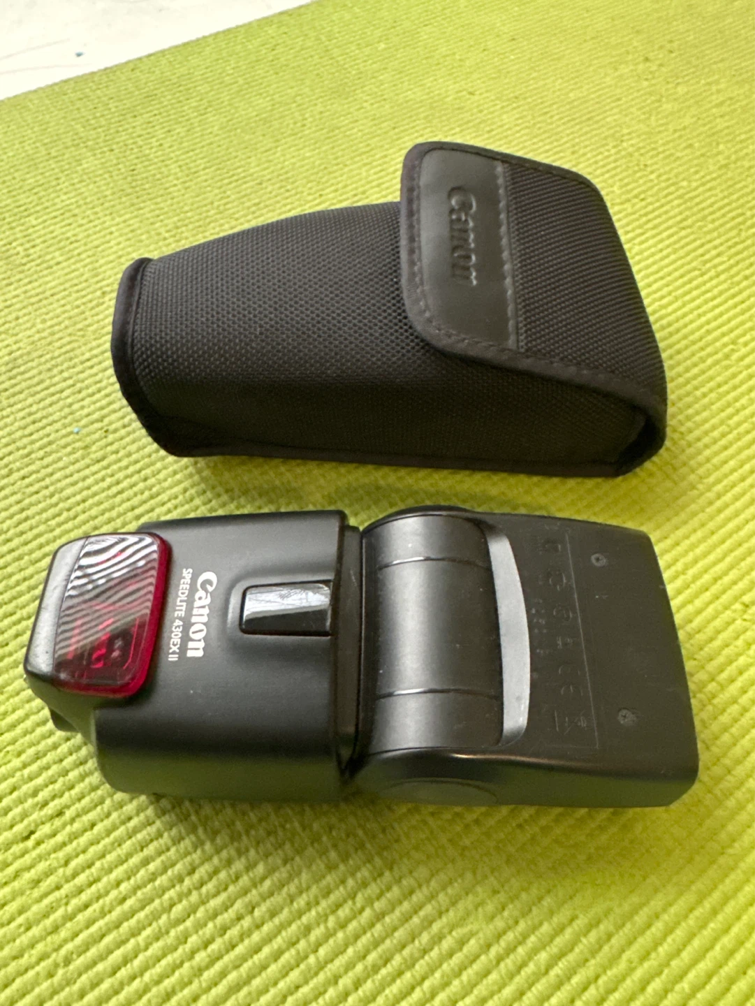 Canon Speedlite 430EX II External Flash with bag - photo 3