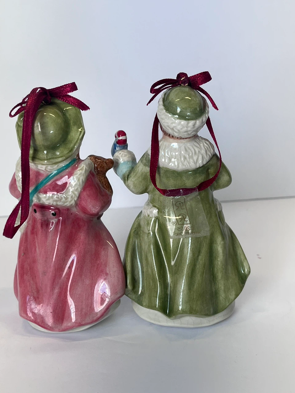 Christmas Caroler Figurines Set - photo 2