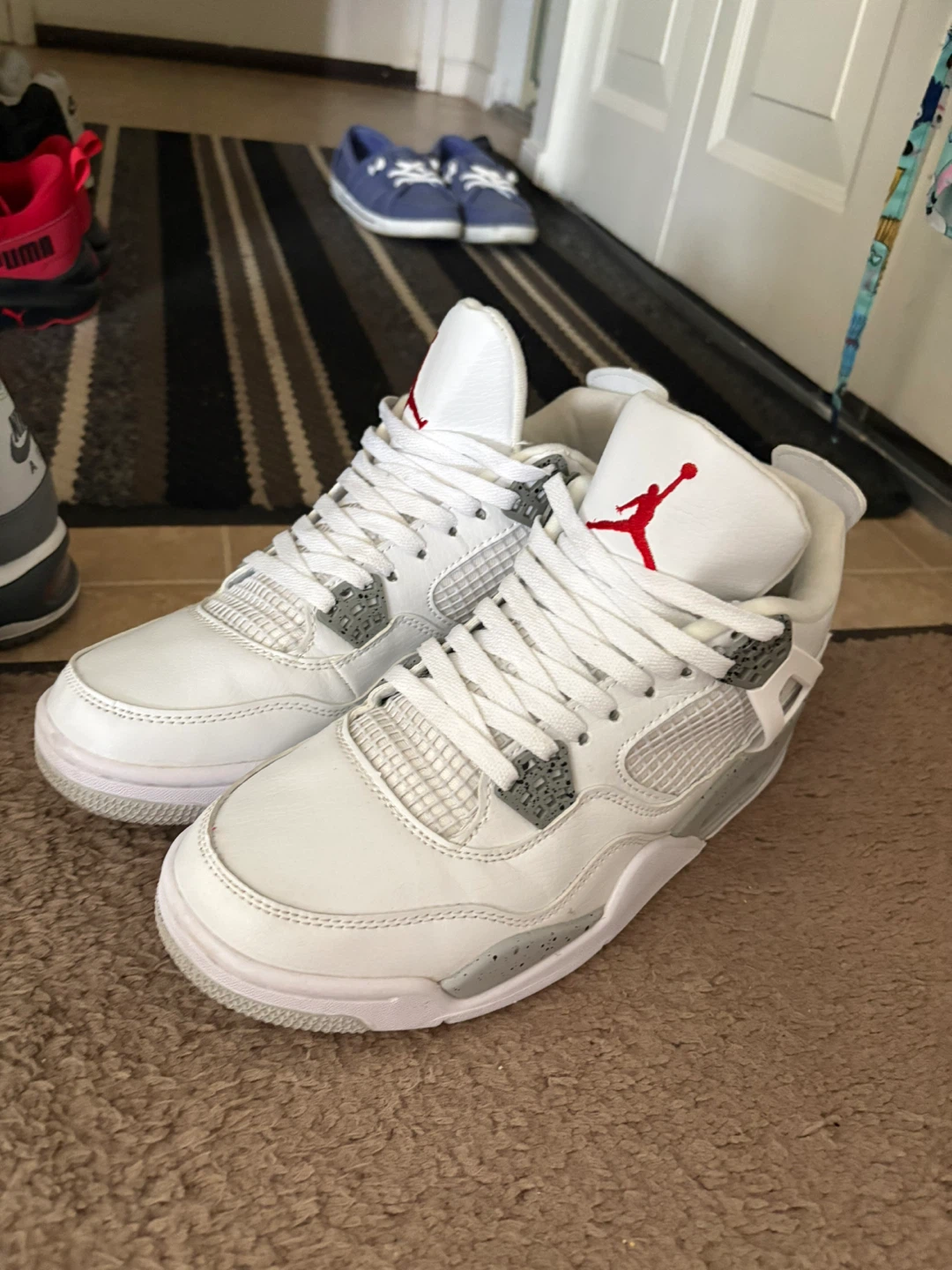 Jordan Shoes - size 10 - photo 3