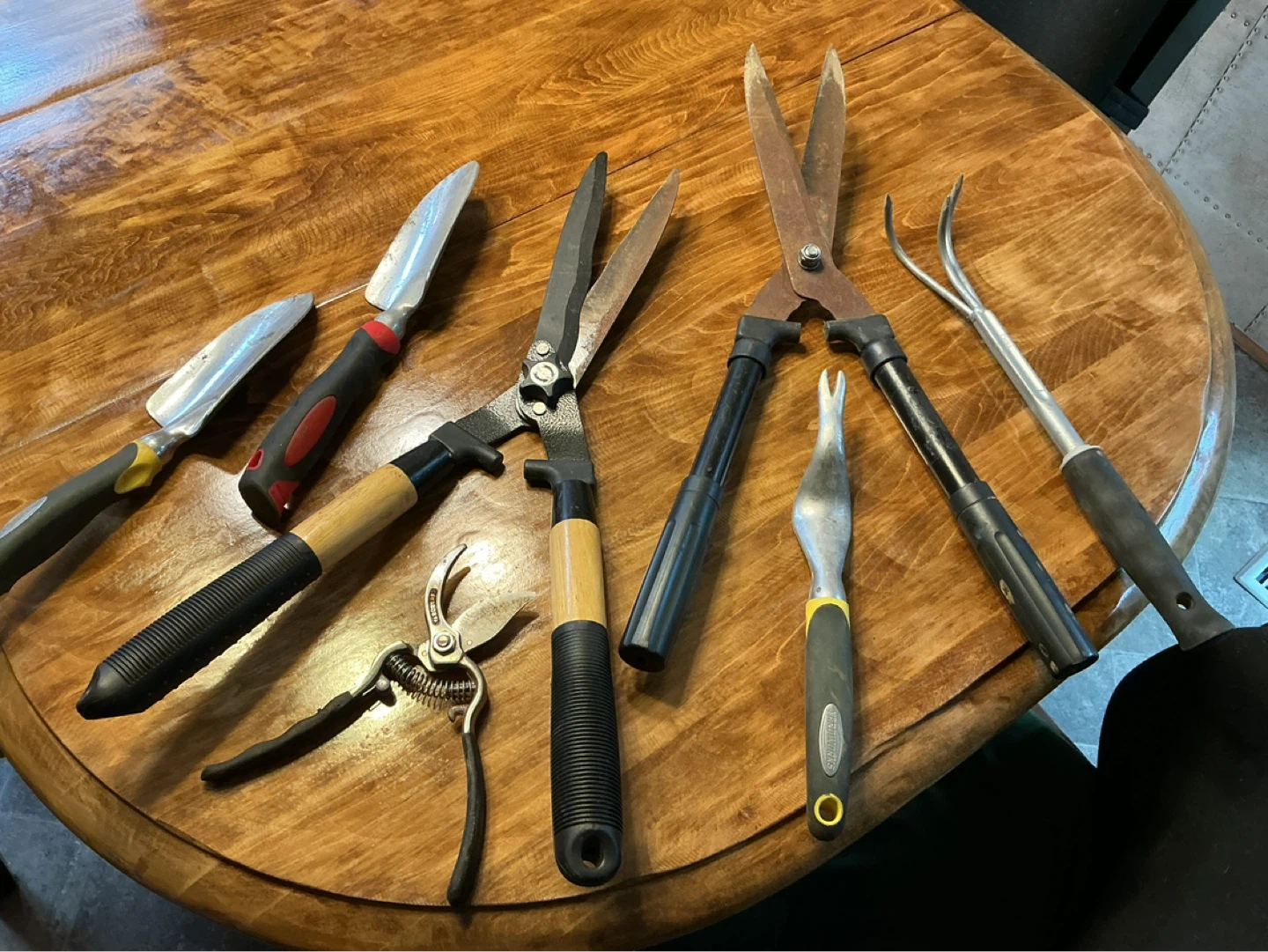 Yardworks Garden Hand Tool Set !