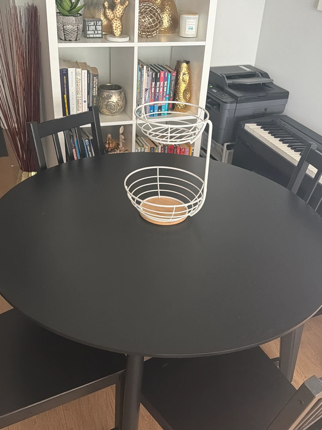 Black Round Dining Table with 4 Chairs