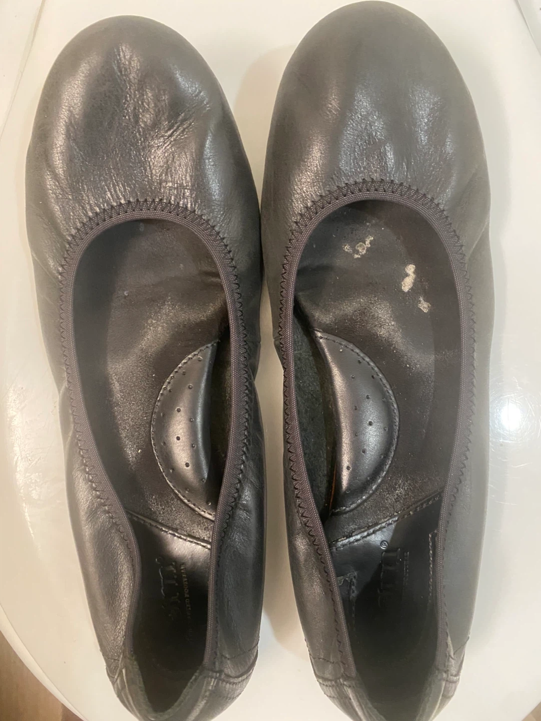Born Black Leather Ballet Flats