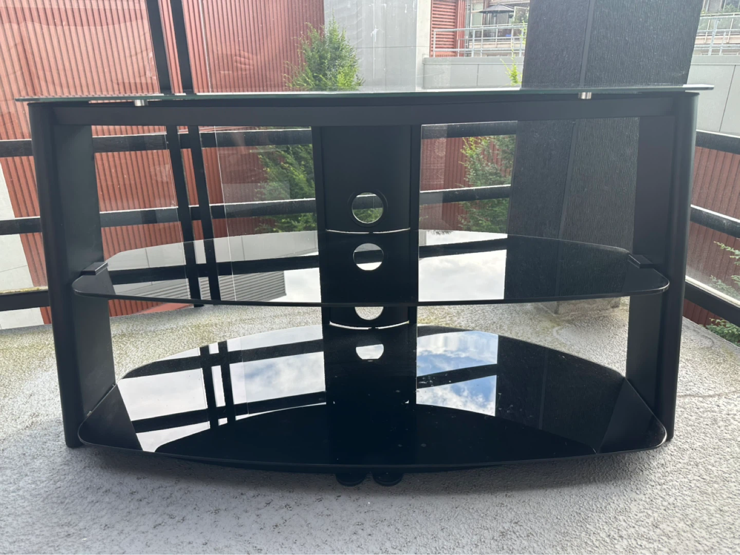 TV Stand - photo 2