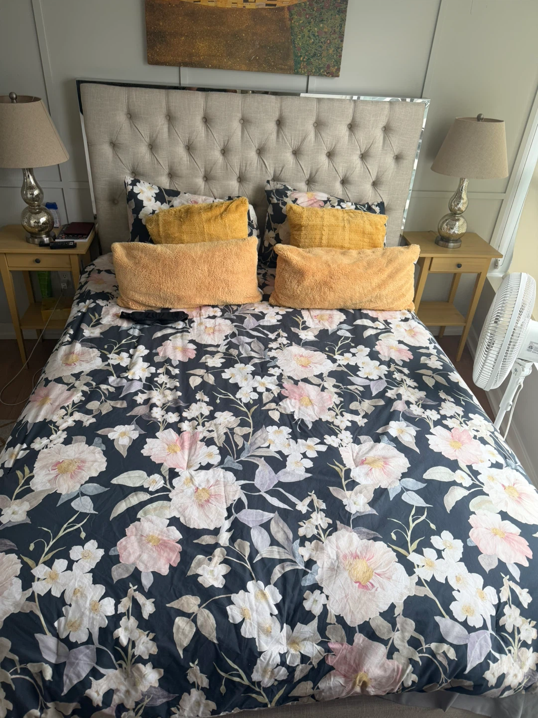 QUEEN TUFTED BED FRAME