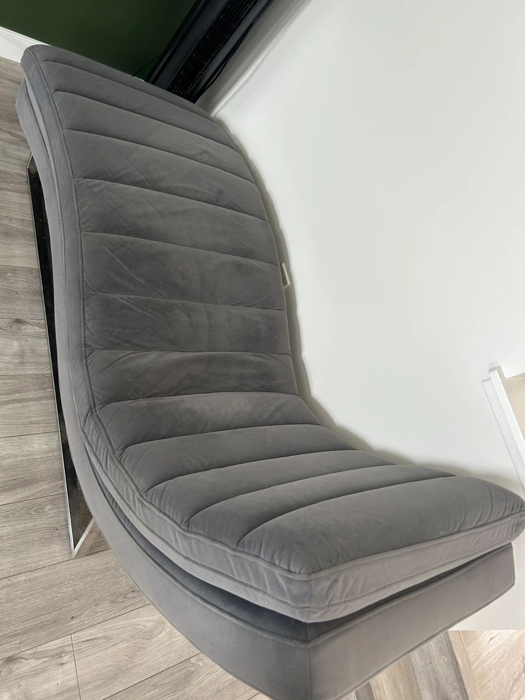 Grey Velvet Chaise Lounge Chair - photo 2