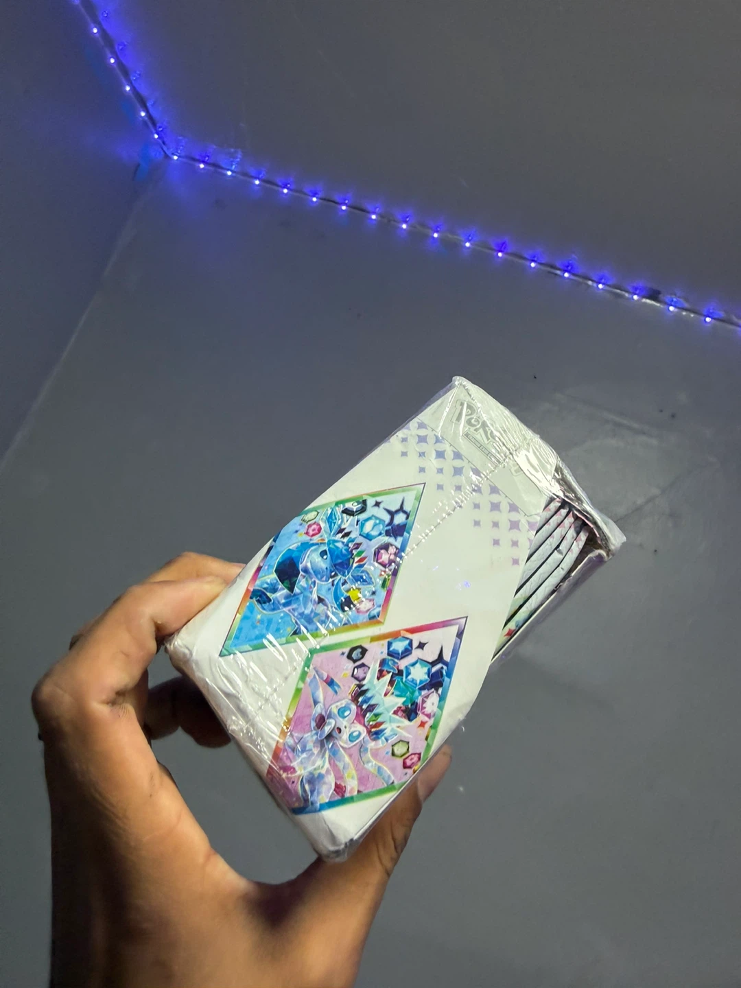 Pokémon Scarlet & Violet Elite Trainer Box Prismatic Evolutions - photo 4