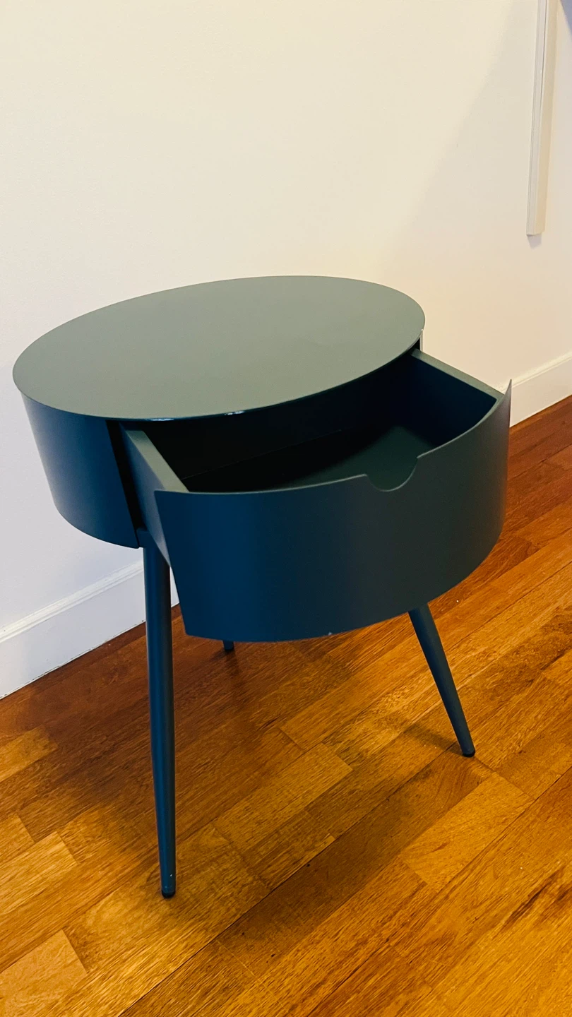 West Elm Round Side Table with Drawer pick up in Herald square - photo 2