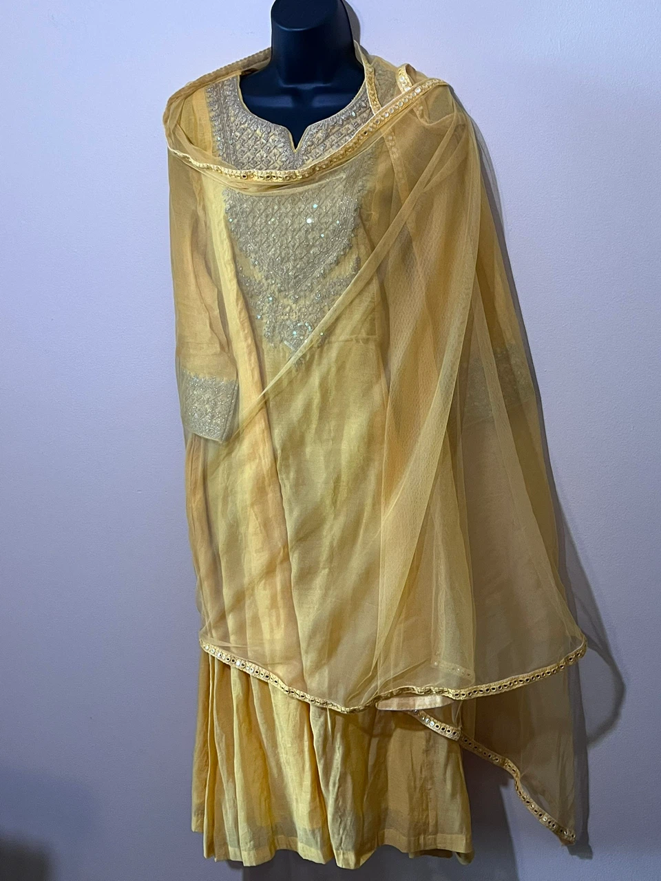 BIBA 3 p yellow embroidered salwar kameez dupatta & palazzos 36 - photo 3