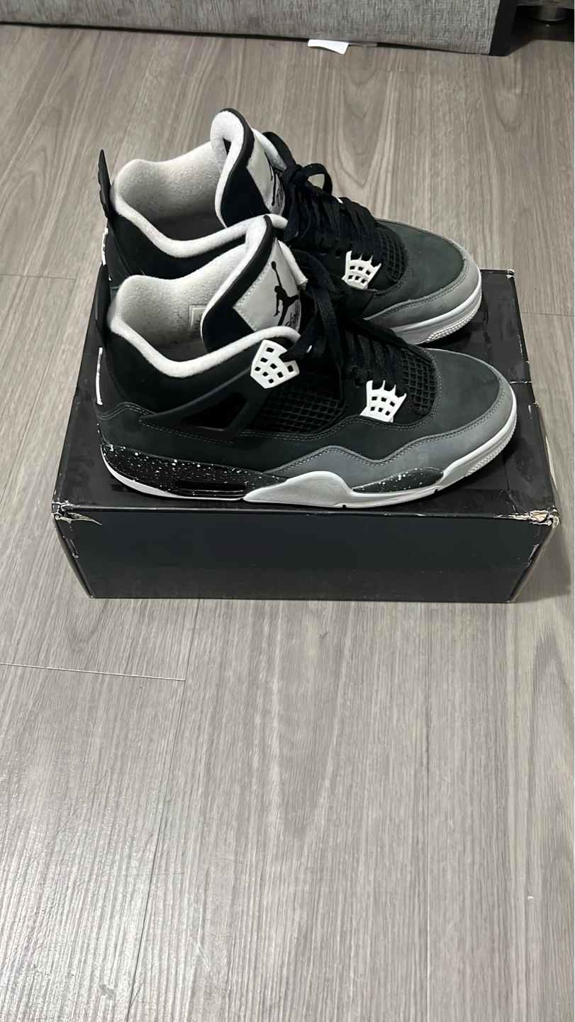 Jordan 4 Retro Fear - photo 4