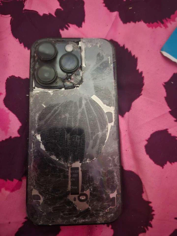 iPhone 14 Pro Max (Damaged)