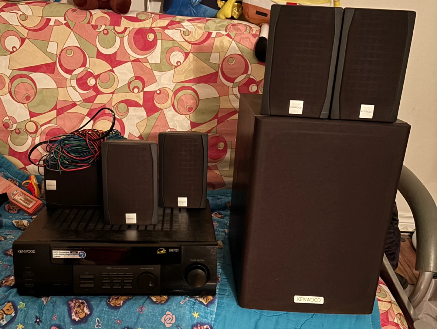 Kenwood Home Theatre System with Speakers