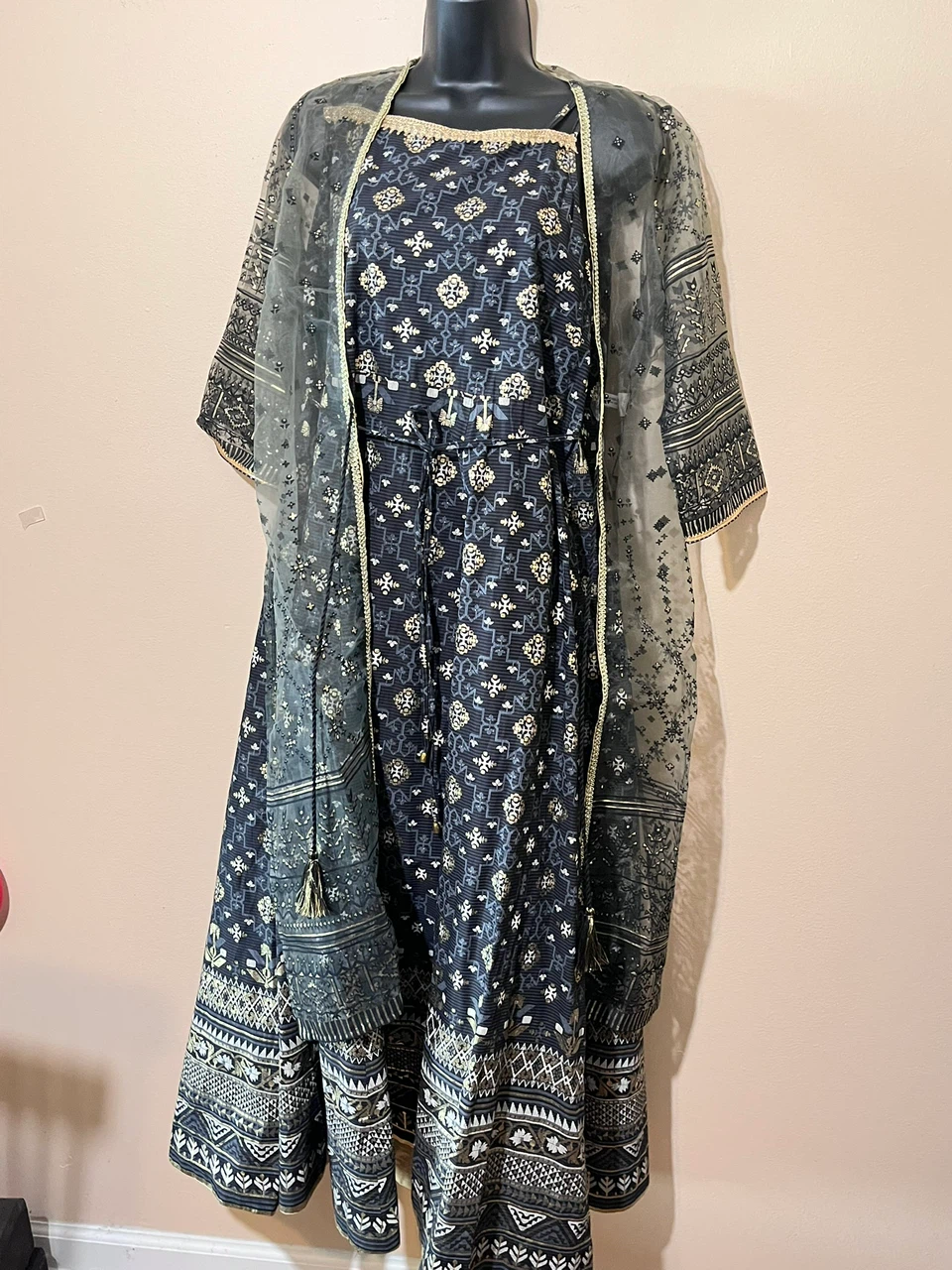 AURELIA Ethnic Dress With Jacket - L. new - photo 2