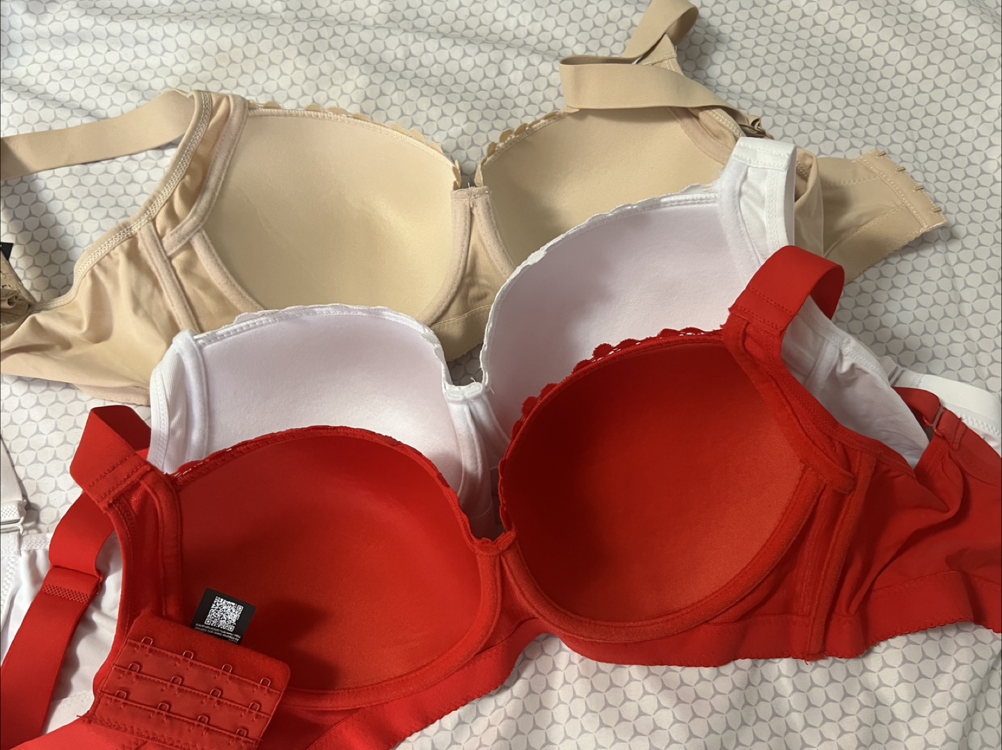 3 Brand new Bras - Beige, Red, White - photo 3
