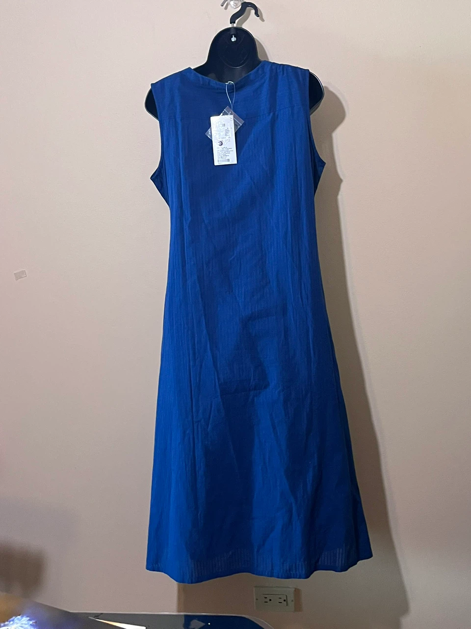TANEIRA sleeveless wrap dress in a vibrant blue - photo 4