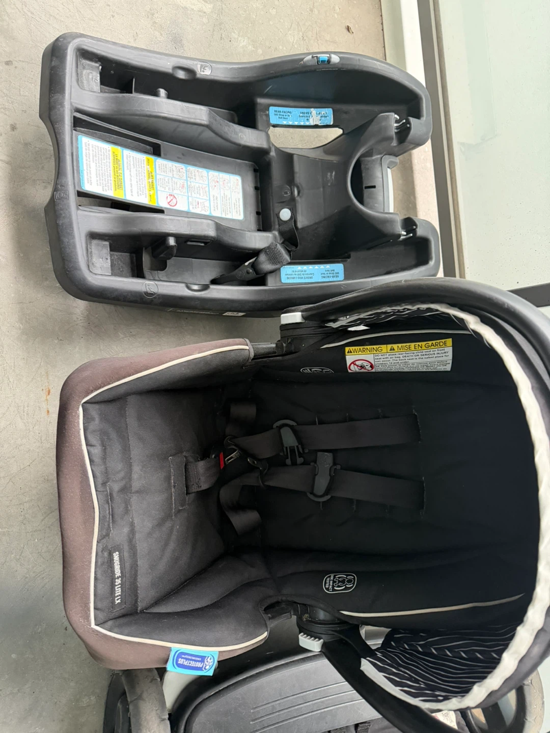 Graco Double Stroller with Car Seat Base - photo 3