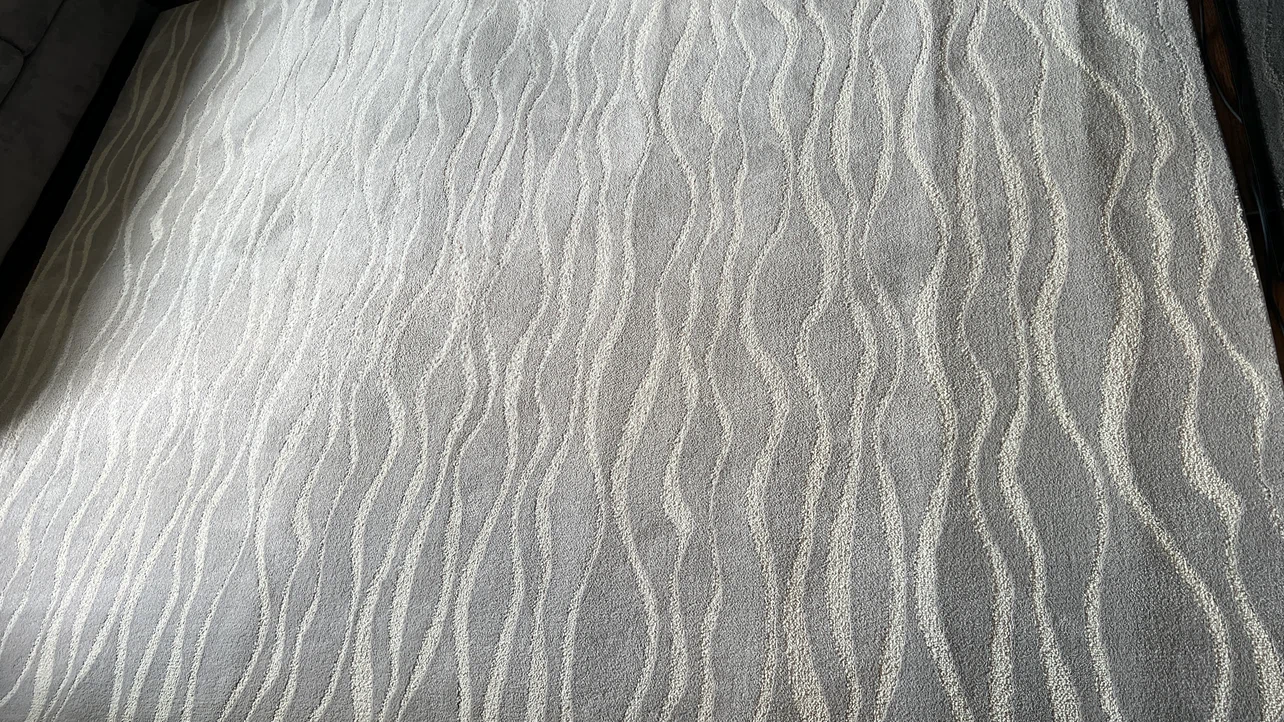 Grey wave pattern area rug - photo 2