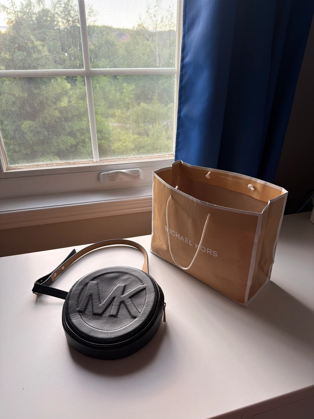 Michael Kors Round Black Leather around the waist Bag