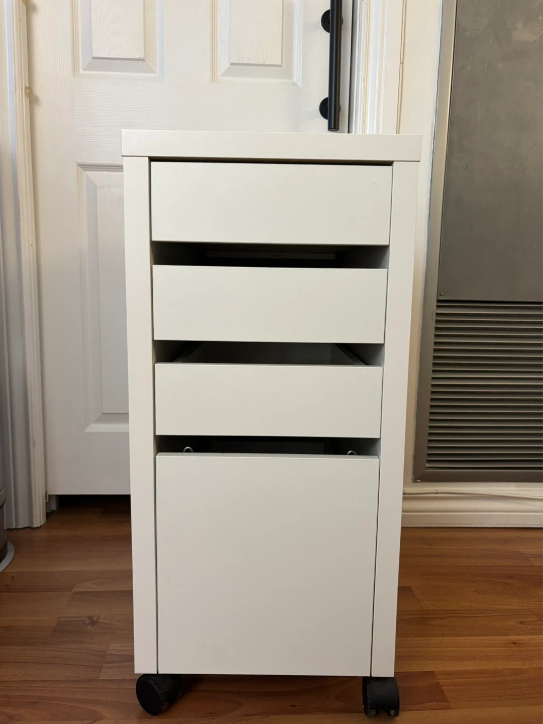 IKEA MICKE 4 drawer unit on wheels - photo 2