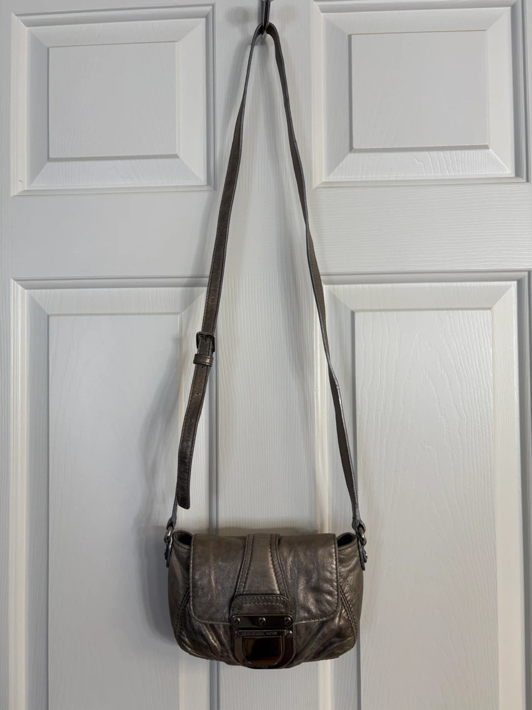 Vintage Michael Kors Metallic Leather Crossbody Bag - photo 2