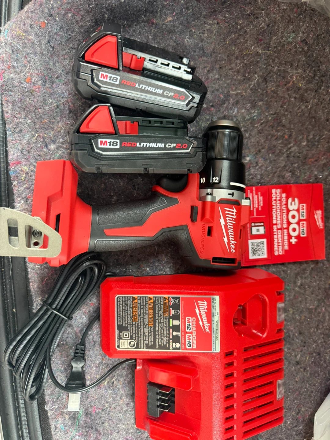 Milwaukee M18 Cordless Drill/Driver Kit - photo 3