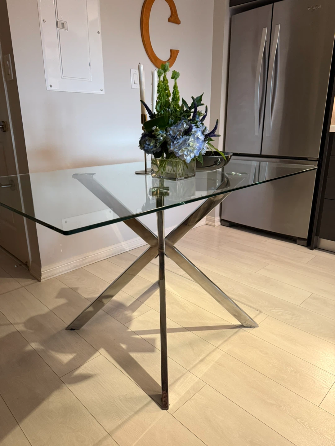 Dining table - photo 4