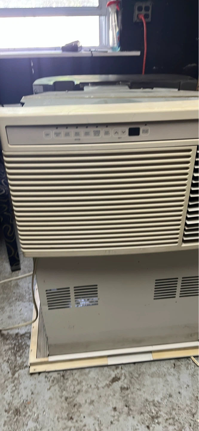 Kenmore Window Air Conditioner  at least 10,000 BTU - photo 5