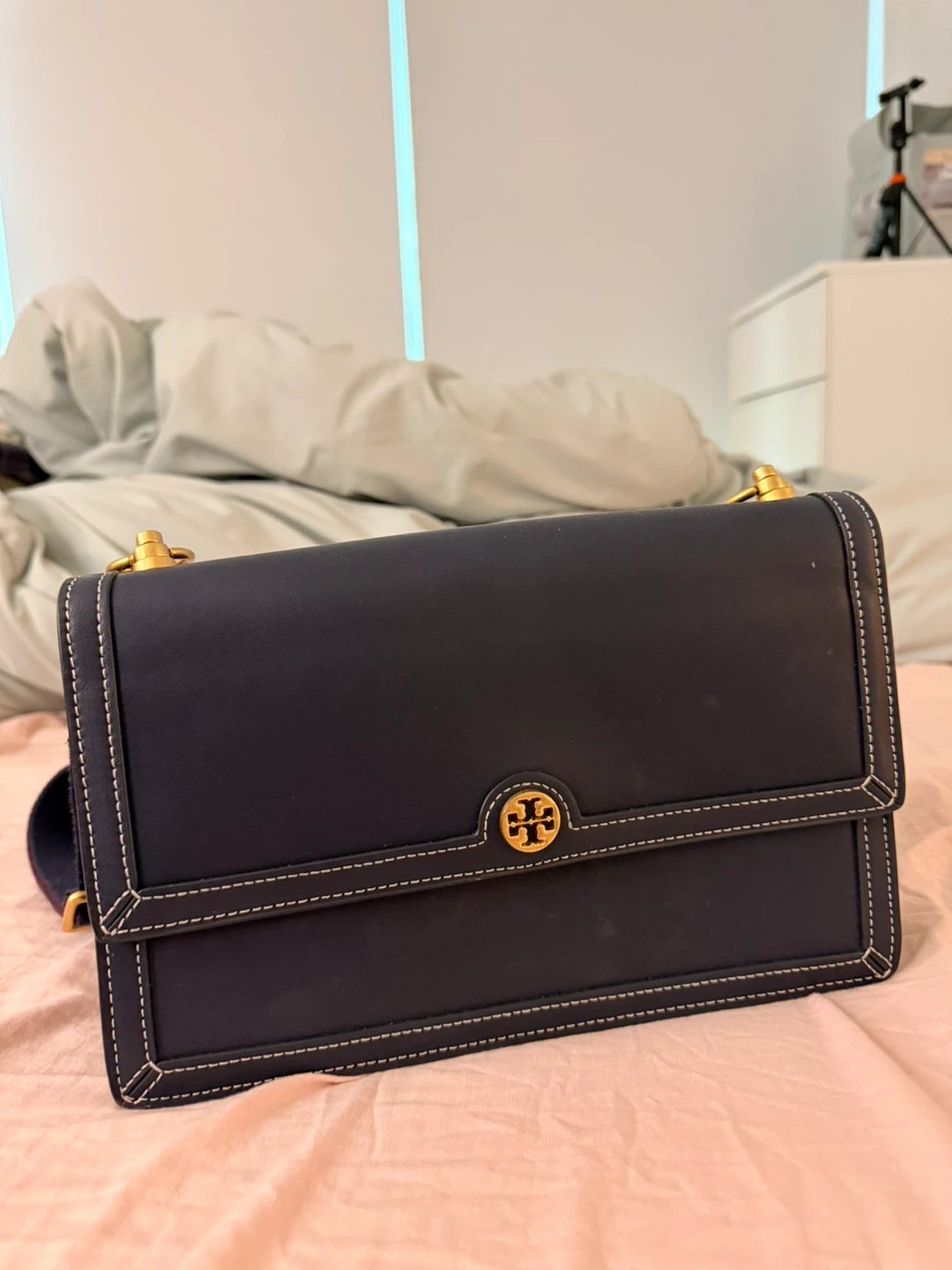Tory Burch Navy Leather Shoulder Bag - photo 2
