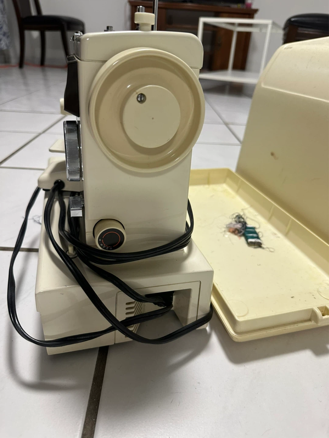Kenmore Ultra-Stitch 12 Sewing Machine with Case - photo 2