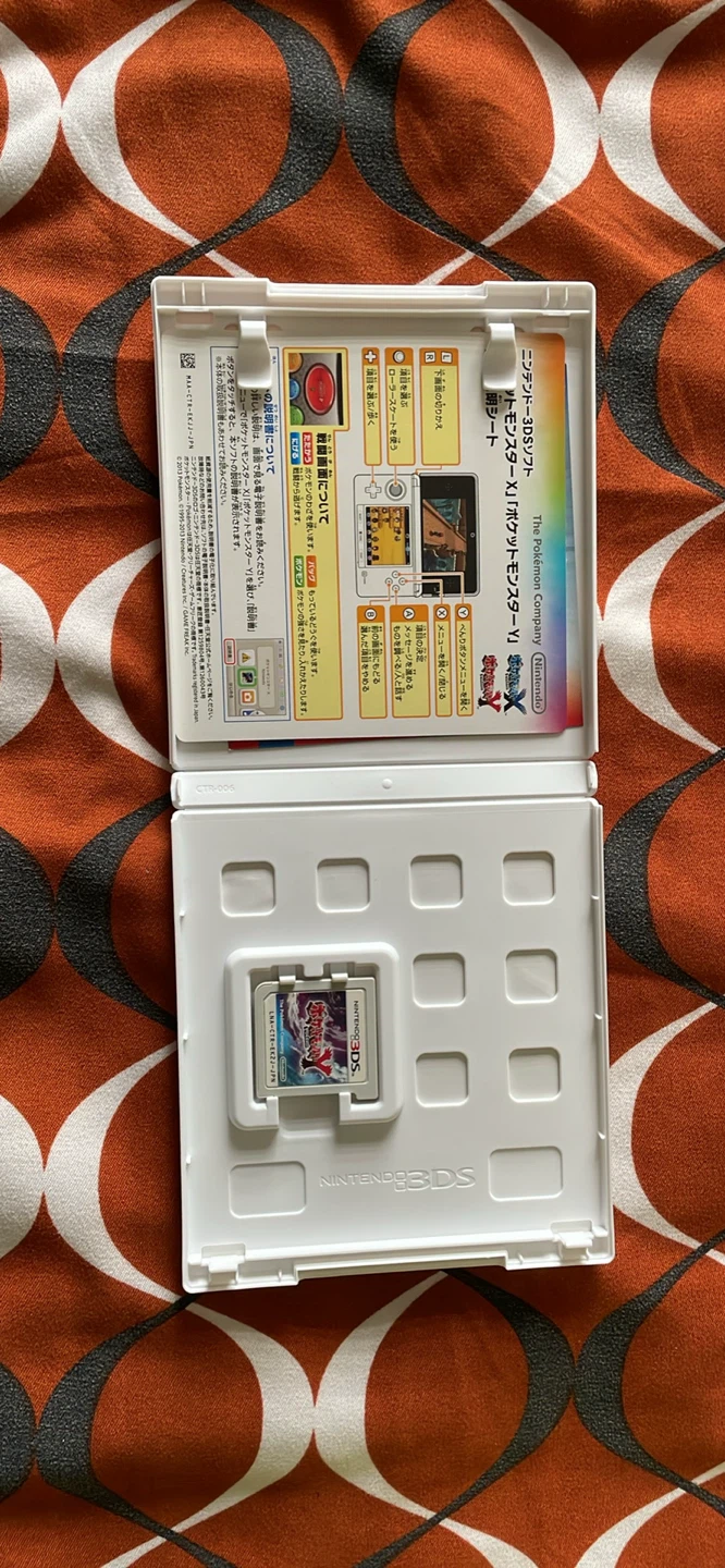 Pokémon Y Nintendo 3DS Game - photo 2