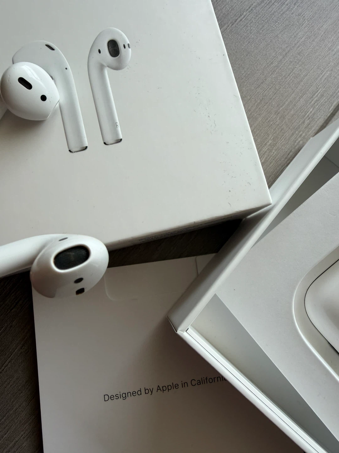 Apple AirPods 2 generation - photo 3