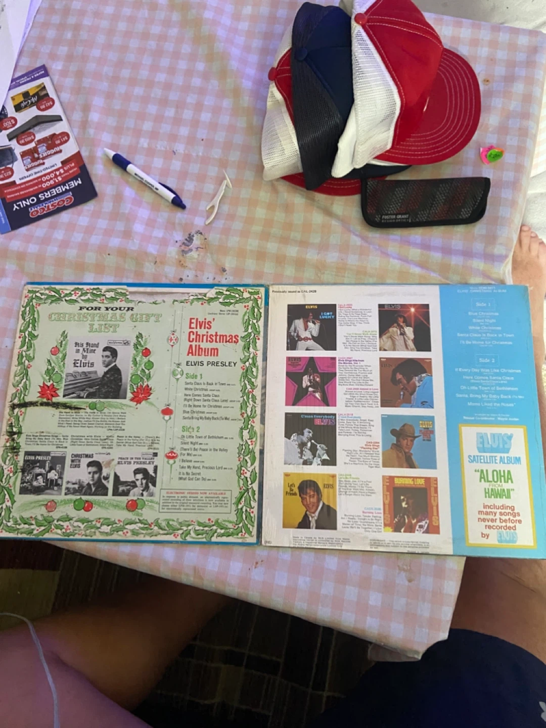 Elvis Presley Elvis' Christmas Album Vinyl Record - photo 2