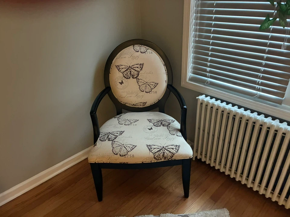 Accent Chair with Butterfly Print