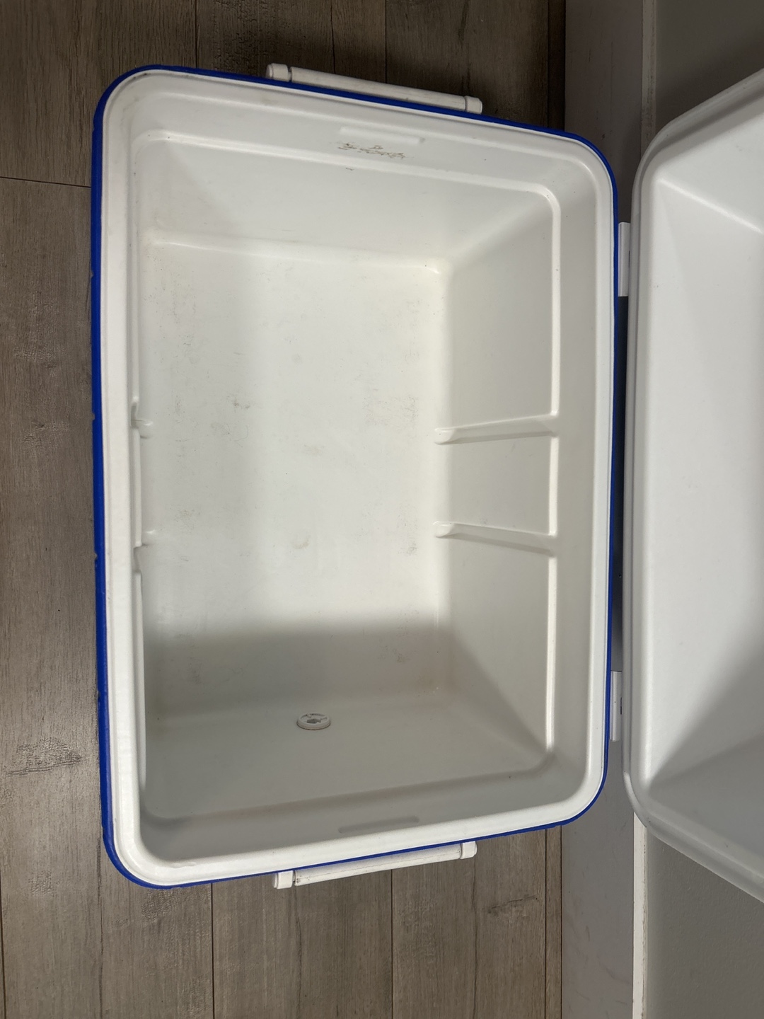 Coleman Cooler - photo 2