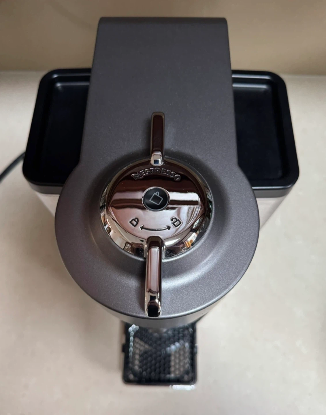 Nespresso Vertuo Next Coffee Machine - photo 2