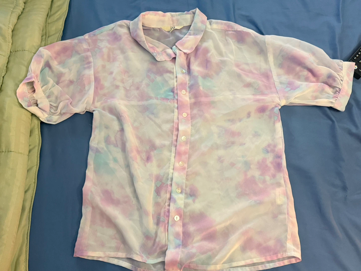Gap Tie-Dye Button-Up Shirt