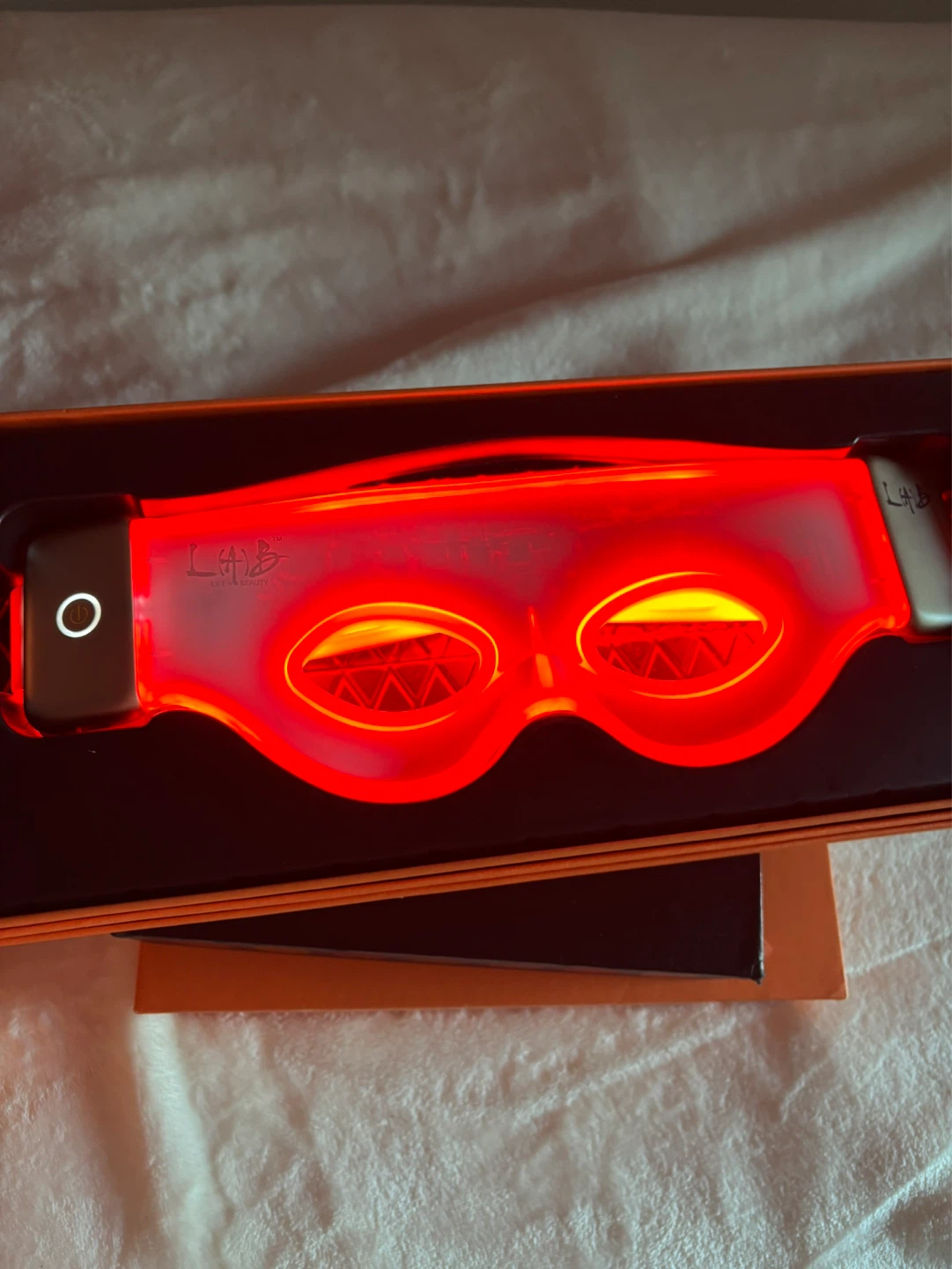 GLO24K Red Light Therapy Mask & Eye Mask Set