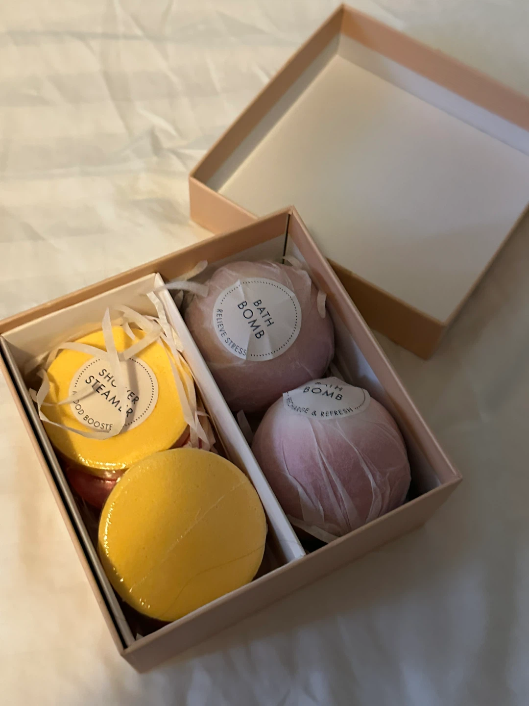 LUXE ENGLAND Natural & Handmade bath bombs and shower steamers. - photo 2