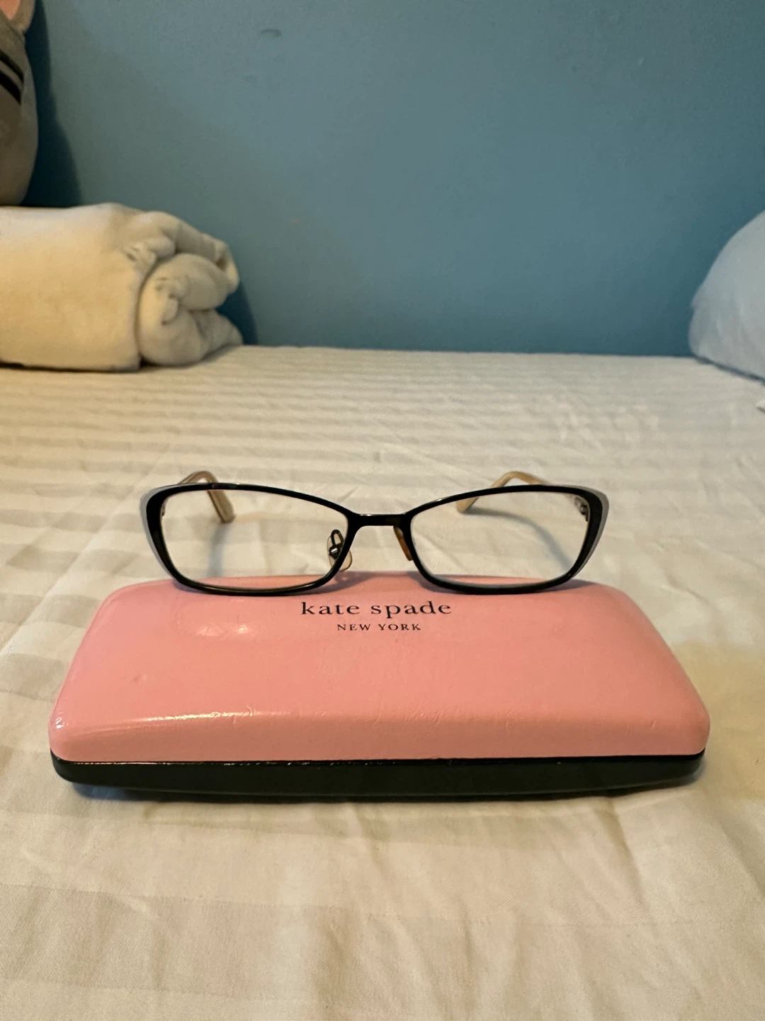 Kate Spade New York Glasses with Case
