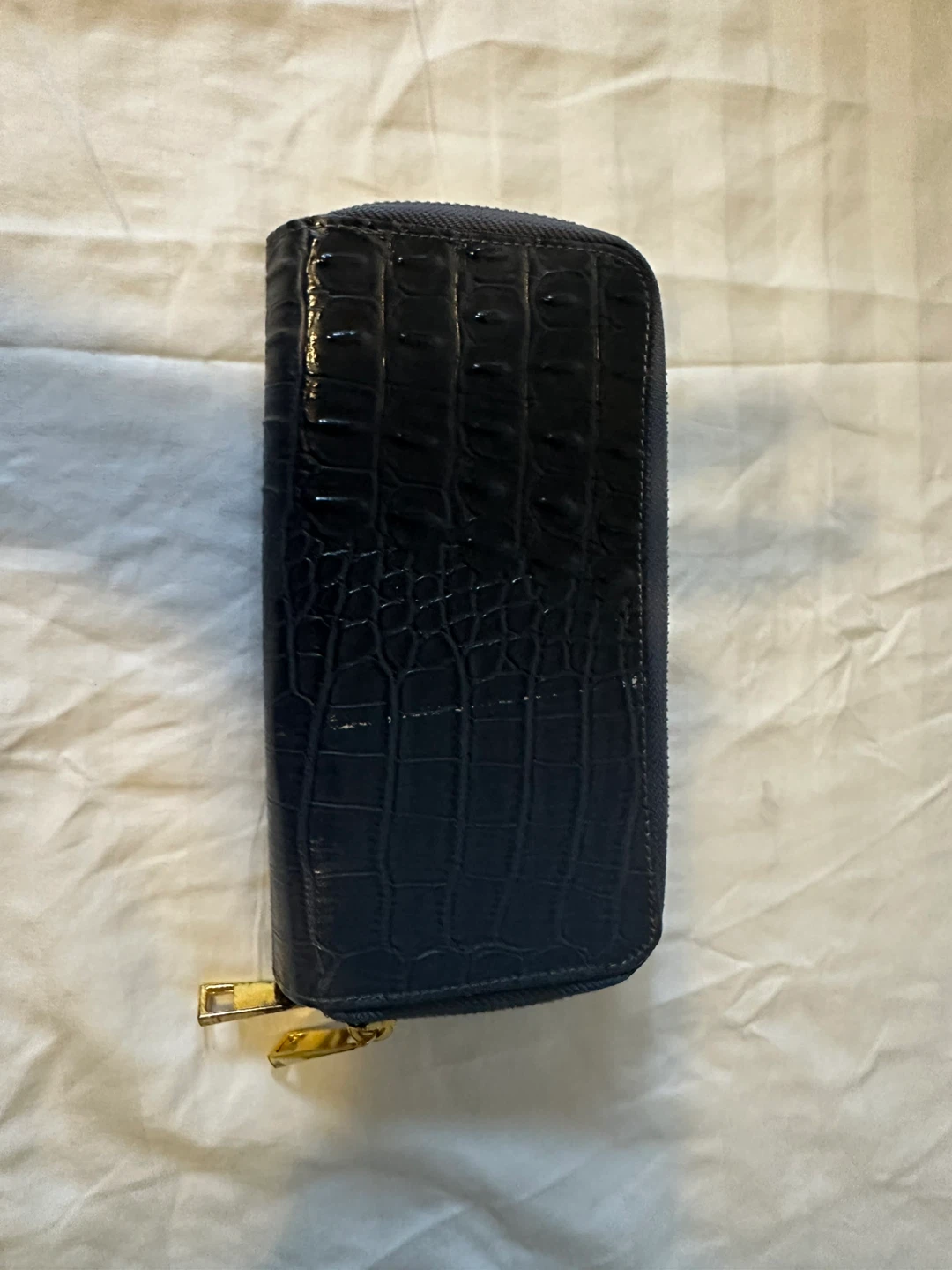 Navy Blue Crocodile Embossed Zippered Wallet