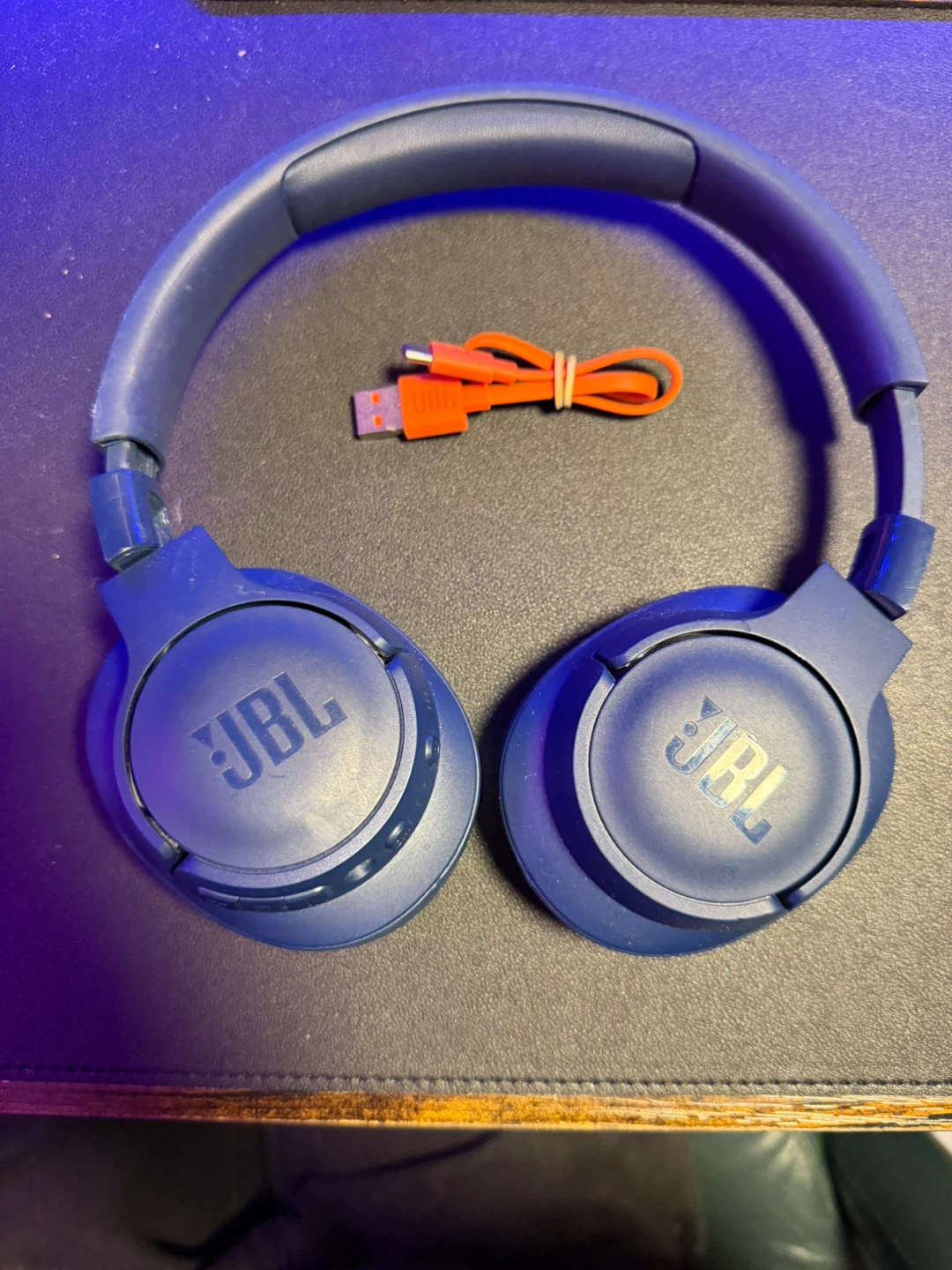 JBL Wireless Headphones - Blue