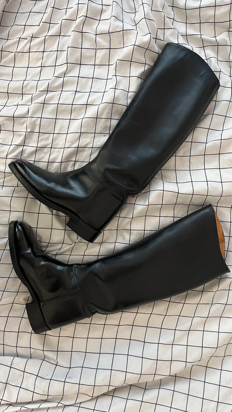 Black Boots Regent