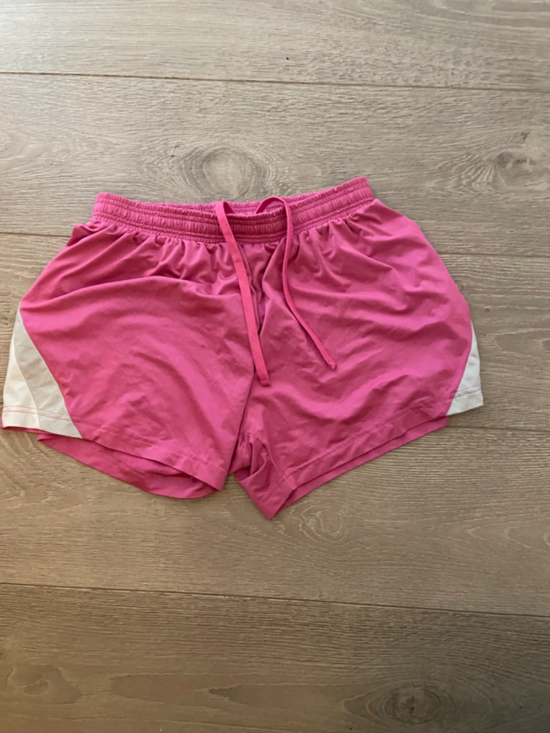 Pink running shorts - photo 4