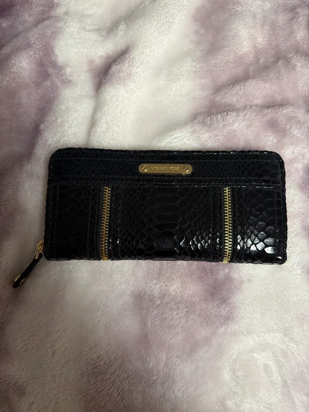 Michael Kors Black Snakeskin Zip Around Wallet