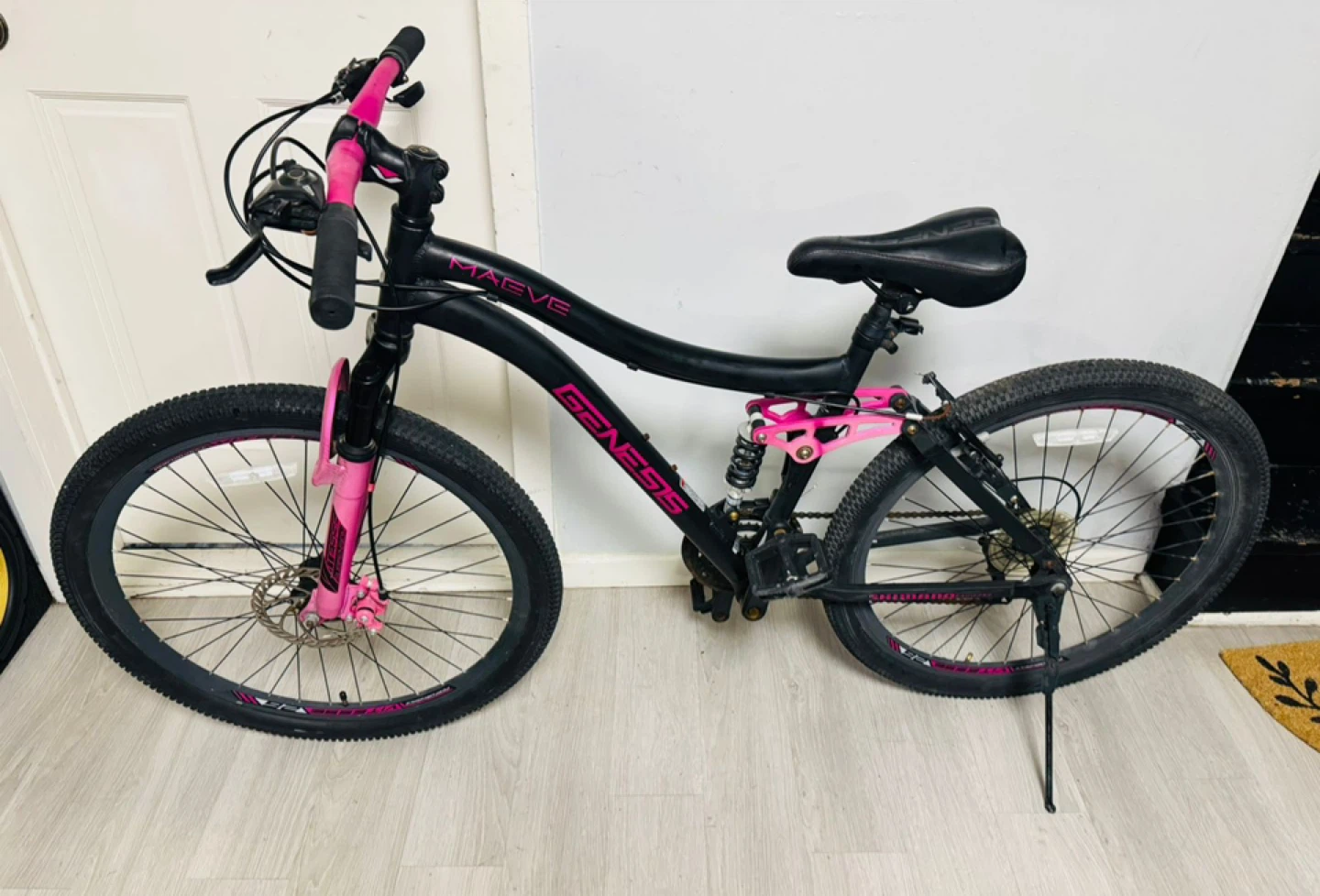 Genesis Maeve Full Suspension Mountain Bike